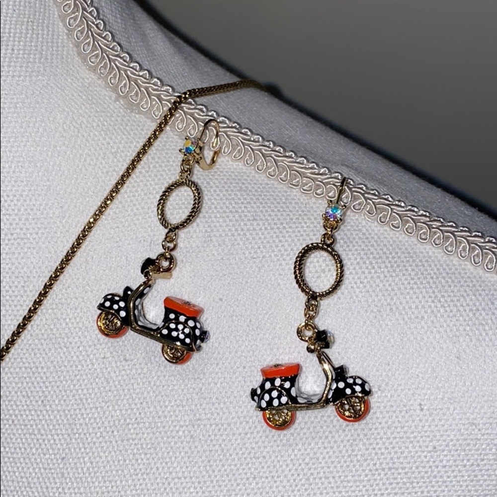 Betsey Johnson Jewelry Set - Picture 3 of 6